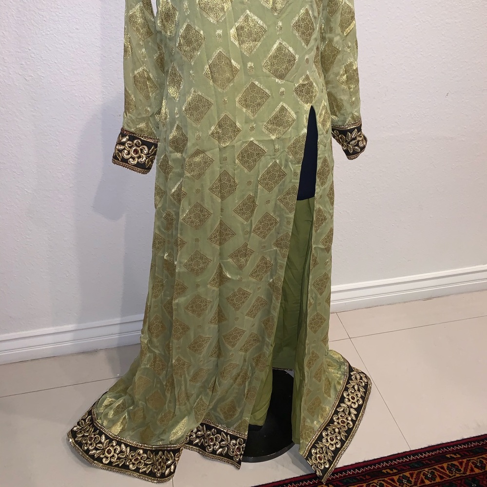 Long Indian Dress - Picture 2 of 4
